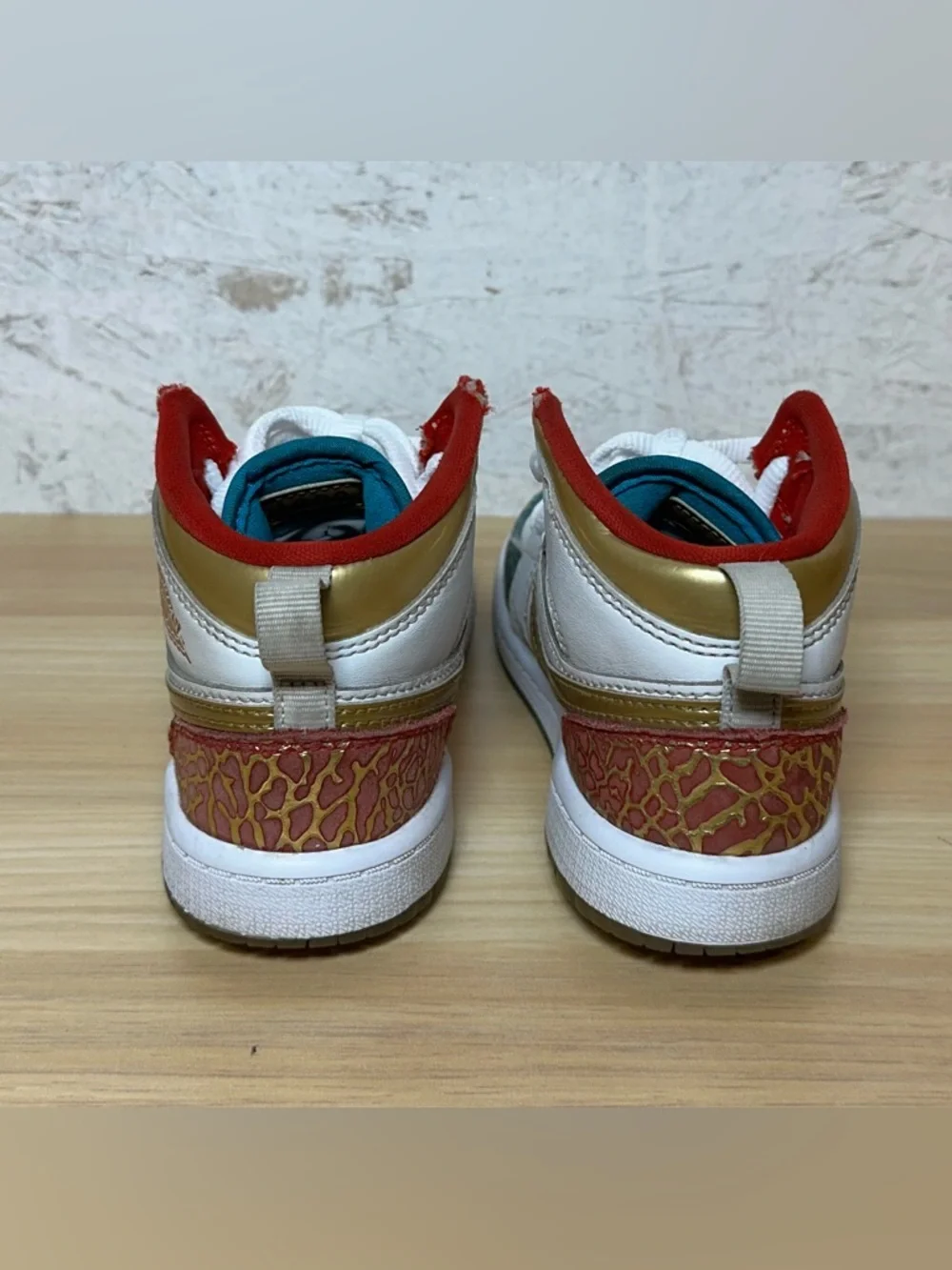 Nike Kids Air Jordan 1988 tribute sneakers “School Addition “ 11C - Picture 2 of 9